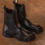 Bota Feminina Cano Alto Sola Tratorada Luxuosa Lançamento 