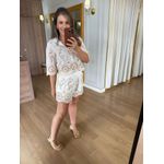 CONJUNTO MAITE EM LESI BORDADO - OFF COM BORDADO BEGE ESCURO