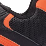 Chuteira de Couro Classic Adulto Trave Campo - Preto/Laranja