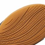 Chuteira Futsal de Couro Classic Solado de Borracha - Preto/Branco