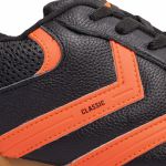 Chuteira de Couro Classic Adulto Sola Futsal de Borracha - Preto/Laranja