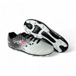 Chuteira Trave Campo SOFT+ Adulto - Branco/Preto