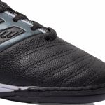 Chuteira Ultra Futsal Adulto PVC - Preto/Branco