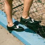 New Creeper Estilo Veggie Abruzzo Preto e Branco Bico Fino