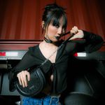 Bolsa Transversal Crossbody Meia Lua Preto