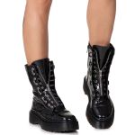 Coturno Estilo Inglês Auren Verniz Preto