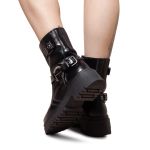 Coturno Feminino Preto Bota Tratorada Biker Boots Com Fivelas