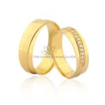 Aliança Com Diamantes Em Ouro 18k