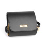 Bolsa preta feminina de ombro