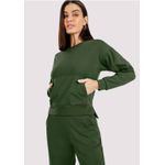Conjunto em Malha com Blusão e Calça Reta