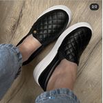 Tênis Slip On Feminino Matelassê Preto