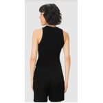 Regata Básica Feminina Long Cropped Em Malha Canelada De Viscose