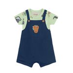 Jardim com camiseta Brandili 