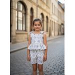 conjunto blusa e shorts