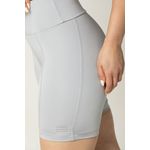 Short Fitness Alice com Recorte Nevoa