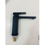 TORNEIRA AQUILES 8223 QUAD BAIXA LAV PRETA