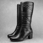 Bota Feminina de Couro Cano Longo Salto Quadrado Preto