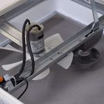 Claraboia de Teto com ventilacao 1 Vel. estrutura aluminio Tampa cor Branco - Teto 30-60mm - 350x350 modelo HG