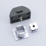 Fechadura Para Moveis Modelo Push Lock Cor CROMO modelo QUADRADO