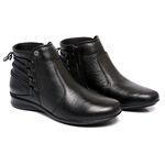 Bota Feminina Isa Preta Em Couro Cano Curto