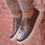 Tênis de Couro Slip On Bolt Mogno