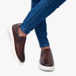 Tênis de Couro Slip On Bolt Mogno