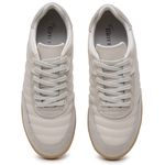 Tênis Feminino em Couro Gelo Off White - Tendência e Conforto