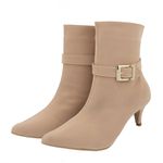 Bota Feminina Cano Curto Salto Baixo 180127 Detalhe Em Fivela Napa Nude