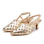 Sandalia Scarpin Salto Baixo Slingback Bico Fino 6033 Ouro Light- Margarida