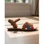 Sandália Rasteira em Couro Café Folhas