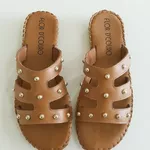 Sandália Rasteira em Couro Whisky