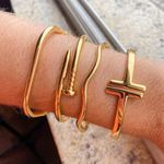 Bracelete quadrado fino