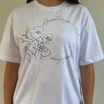 Camiseta Feminina Básica Branca Gentileza