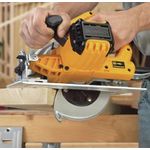 SERRA CIRCULAR DEWALT 7 1/4 184MM 1.800W COM DISCO WÍDEA 18D 127V