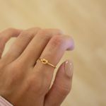 Anel Nó- banho ouro 18k