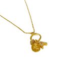 Charm Inicial- banho ouro 18k