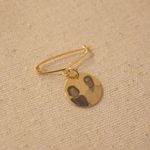 Alfinete Medalha- banho ouro 18k