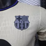 Camisa Barcelona Away 25/26 - Bege - Jogador Masculina Edição Kobe Bryant