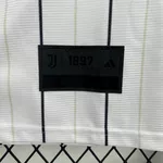 Camisa Juventus Viagem Mundial de Clubes 25/26 - Preta - Torcedor Masculina