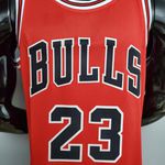 Jordan #23 Chicago Bulls NBA Jersey - Silk Jogador Vermelho (símbolo NK branco)