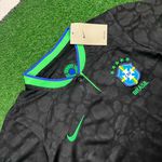 CAMISA FEMININA DA SELEÇÃO BRASILEIRA PRETA COPA 2022