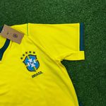(PRIMEIRA VERSÃO) Camisa Seleção Brasil I 2026 - Masculina Nike Torcedor - Amarelo