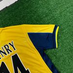 Camisa Retrô Arsenal 1999 Away – Henry #14 – Amarela – SEGA – Masculina