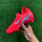 Chuteira Campo Nike Air Zoom Mercurial Vapor 16 Elite (FG) – Pink/Azul