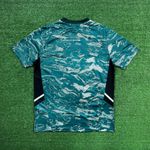 Camisa Real Madrid 23/24 - Masculino (verde rajada)