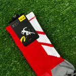 Meia Antiderrapante Esportiva Klv - Vermelho