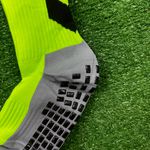 Meia Antiderrapante Esportiva KLV - Verde Vibrante