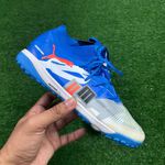 Chuteira Society Puma Future 8 Pro Cage Forever (TF) – Azul/Branco 