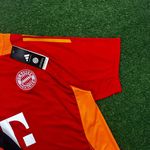 Conjunto Camisa e Short BAYERN de Munique 2024/25 Masculino - Laranja/Preto