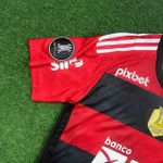 (PATCH CAMPEÃO 2022) Camisa Flamengo Home 23/24 - Patrocínio + Patchs - Torcedor Masculino